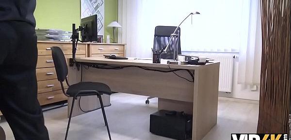 VIP4K. Die Tochter des Millionärs kann keine Steuern zahlen und braucht einen großen Kredit